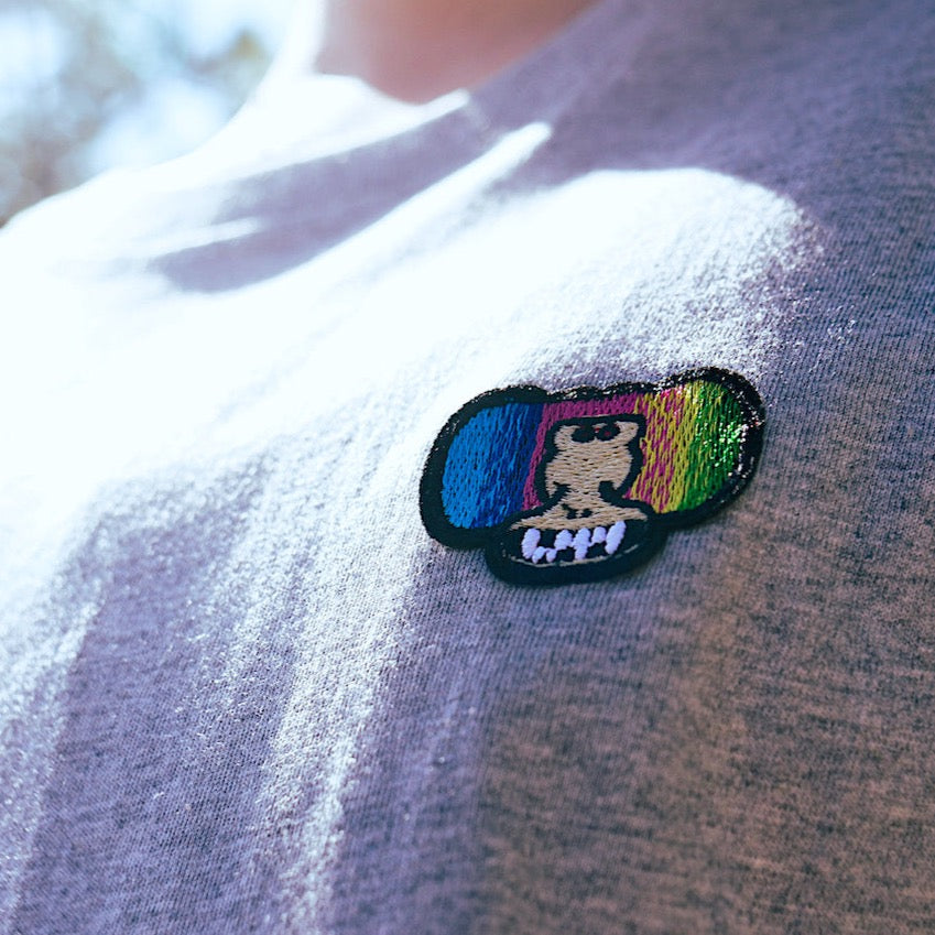 Camiseta de manga corta HiHi LABO con bordado de iconos, talla unisex para adultos, ajuste regular